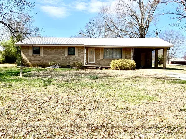 729 10th St NE, Red Bay, AL 35582