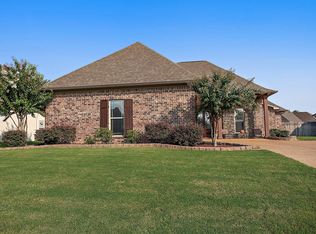 145 Amethyst Dr, Brandon, MS 39047