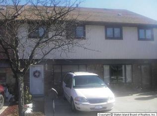 269 Rolling Hill Grn, Staten Island, NY