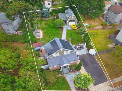 30 Harrison Place, Farmingdale, NY, 11735
