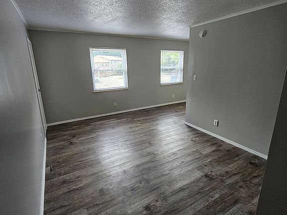 3rd image of 101 College Park Ln APT 12
