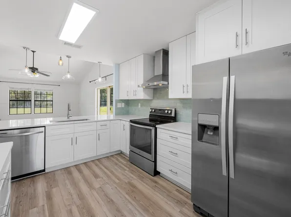 1033 Boulevard De La Parisienne, Mary Esther, FL 32569