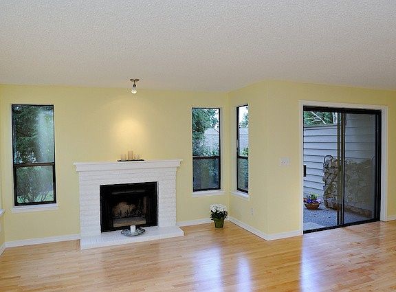 5th image of 16002 NE 41st Ct Unit 10A