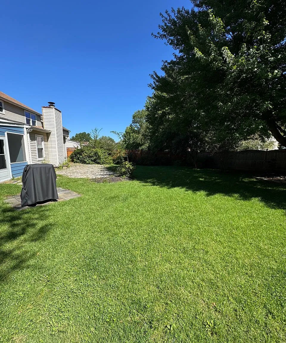 3 bed, 2.5 bath, 1782 sqft, $3,650 — Photo 4