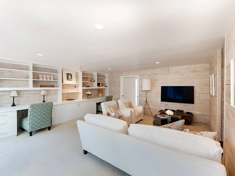 11 Marina Ln — Photo 10