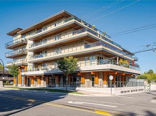 14022 N Bluff Rd #203, White Rock, BC V4B3C3