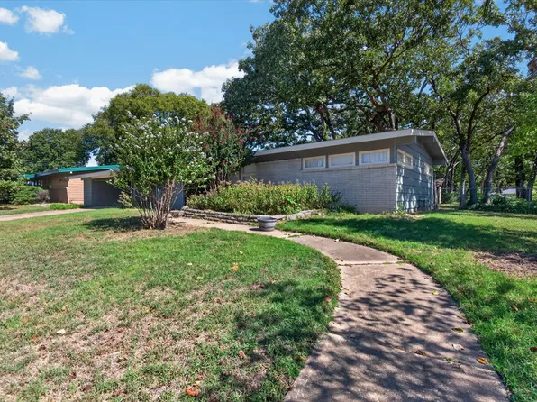 110 Forrest Park Rd, Bartlesville, OK 74003