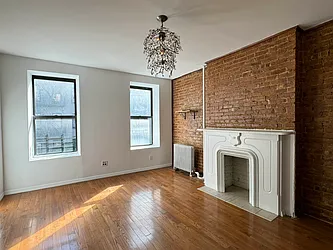Rented by Living New York