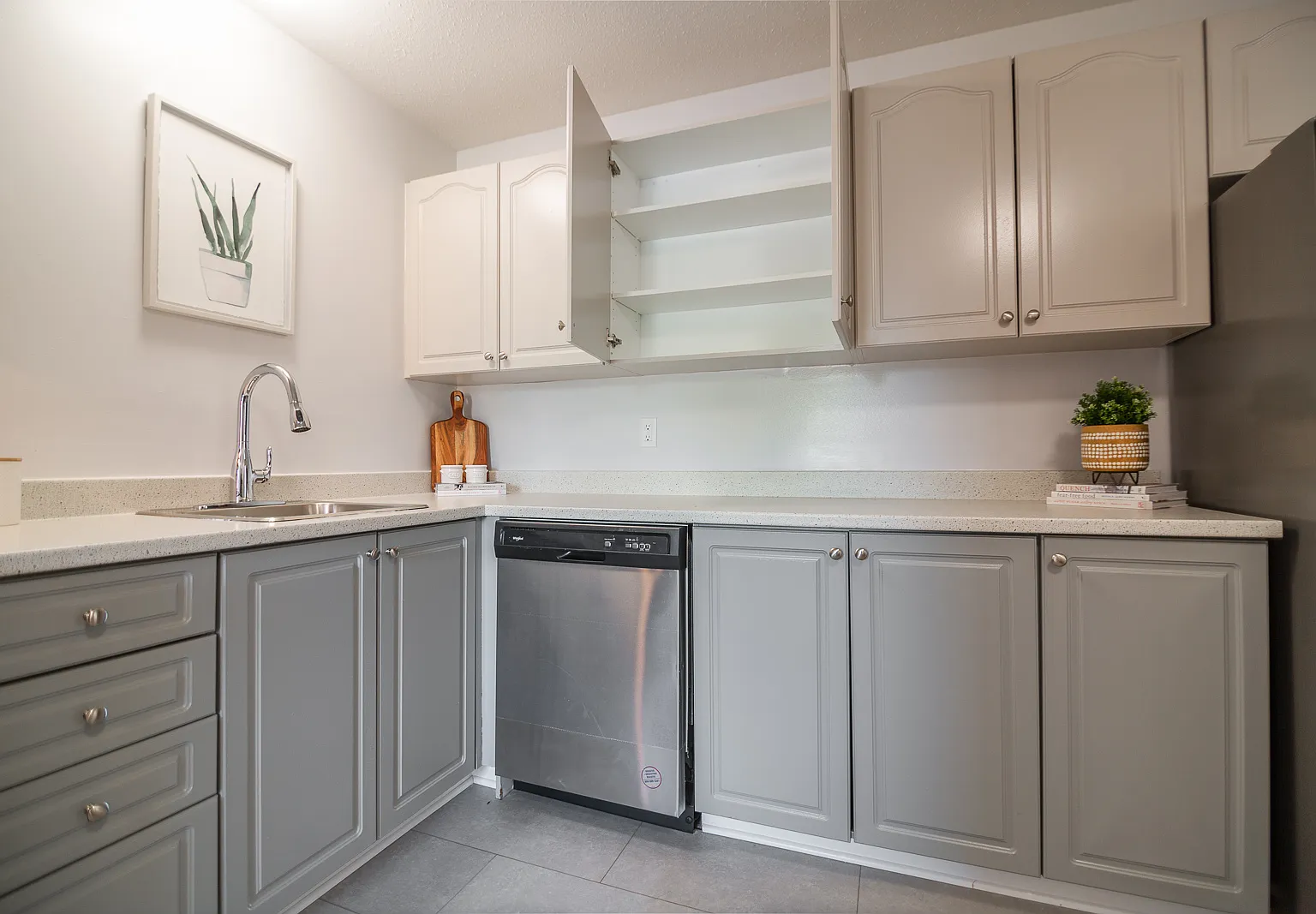 Townhome — Photo 1