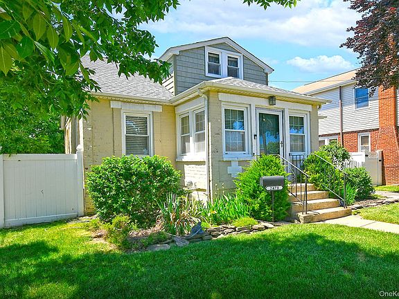 3rd image of 2478 S Saint Marks Avenue