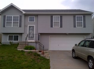 8615 N 153rd St, Bennington, NE 68007