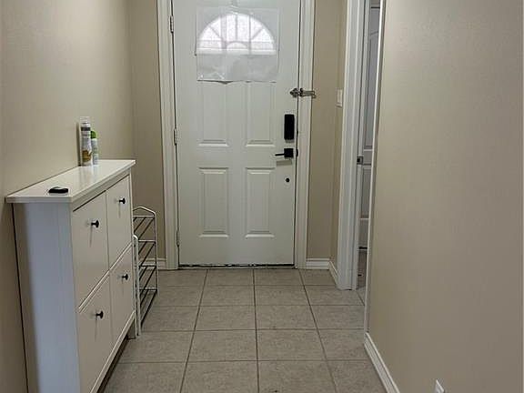 3rd image of 3638 Frontier Dr