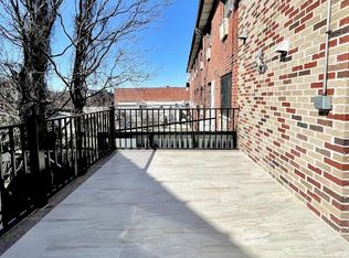 62-54 Forest Ave #2L, Ridgewood, NY 11385