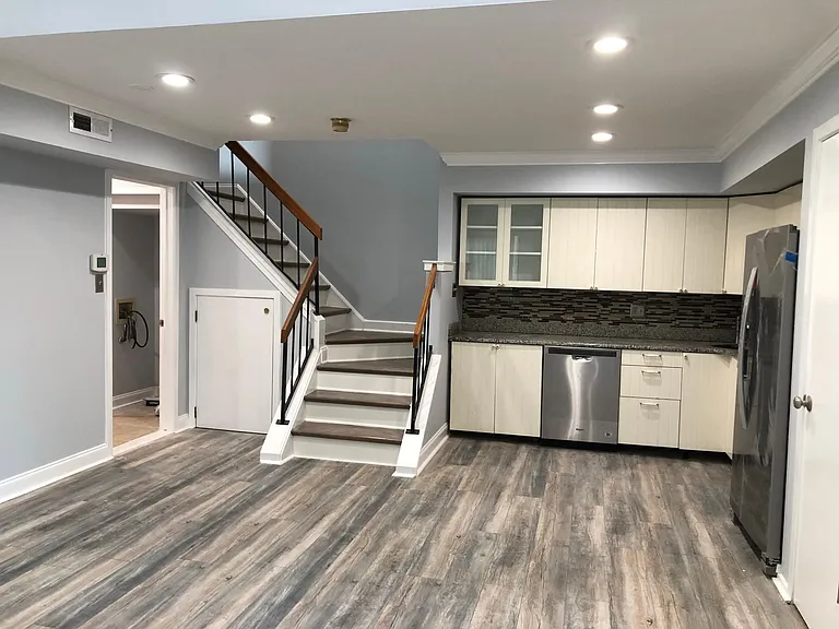 4908 Gina Ct — Photo 11