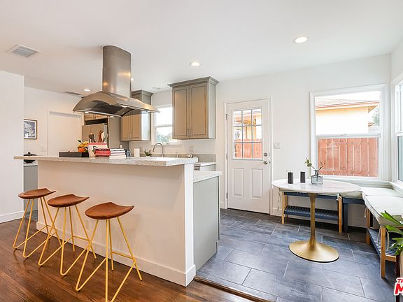 5th image of 3623 W 118th St