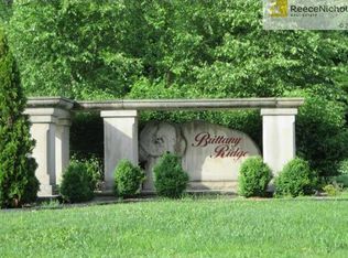 4915 S Park Ridge Dr, Independence, MO 64051