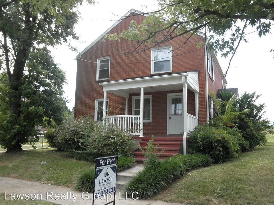 1st image of 1124 Roanoke Blvd