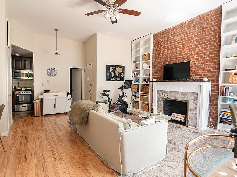 48 W 87th St #2B — Photo 3