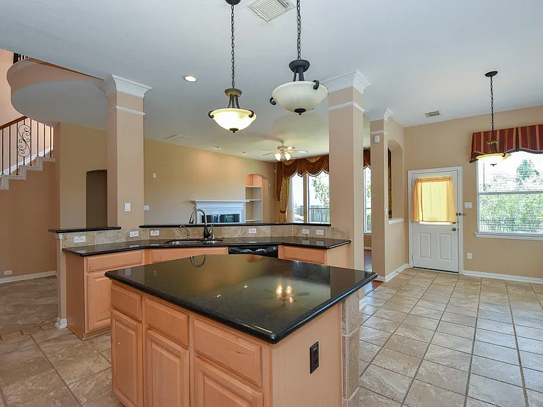 14207 Ashmore Reef Ct — Photo 10