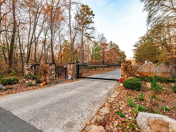 2nd image of 2272 Little Bend Rd #135