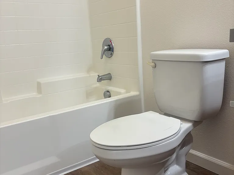 838 N Palm Ave #A-204 — Photo 10