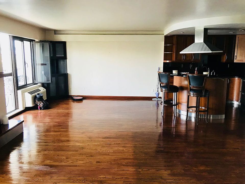 1st image of 25-40 Shore Blvd #9R