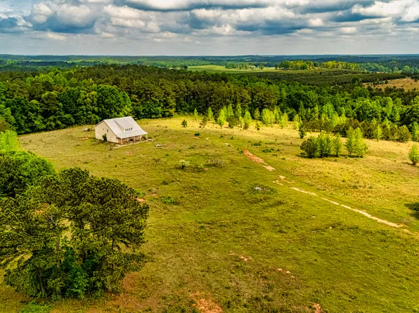 423 Coweta Heard Rd, Hogansville, GA 30230