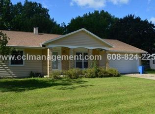 440 Walnut St, Oregon, WI 53575