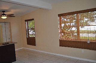 3rd image of 1240 NE 42nd St