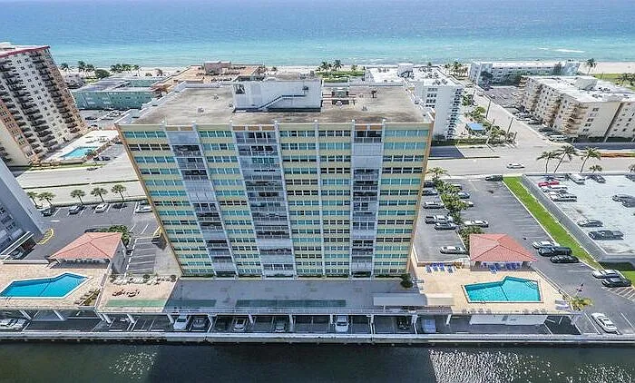1600 Socean Dr #1 — Photo 7