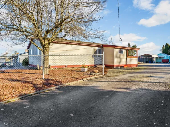 463 S 46th St, Springfield, OR 97478