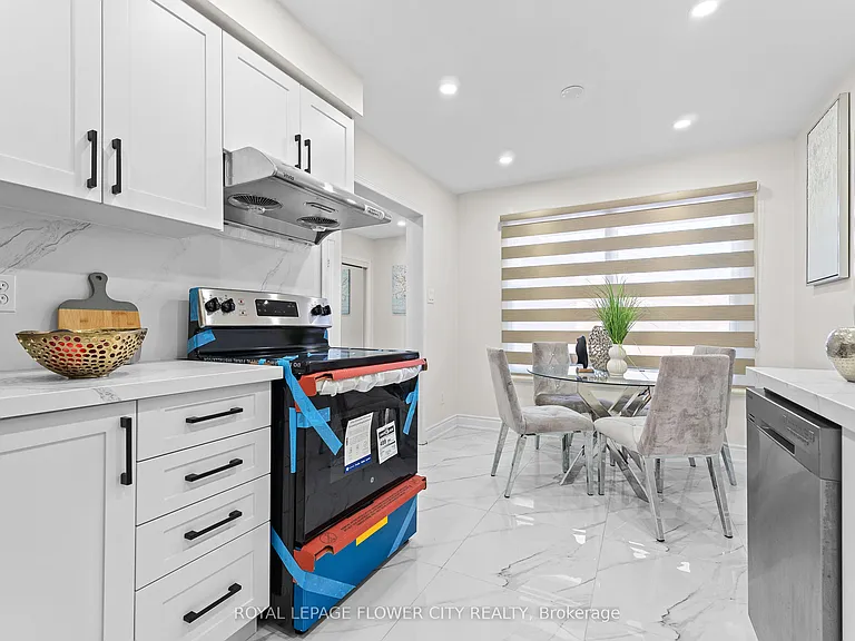 87 Tulip Dr — Photo 16