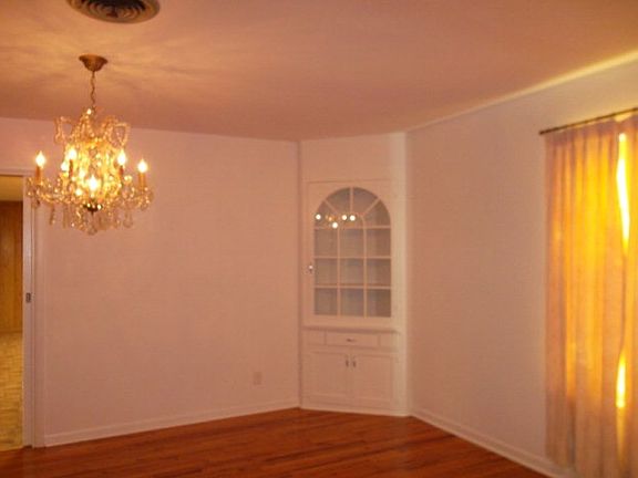5th image of 719 E Weinert St