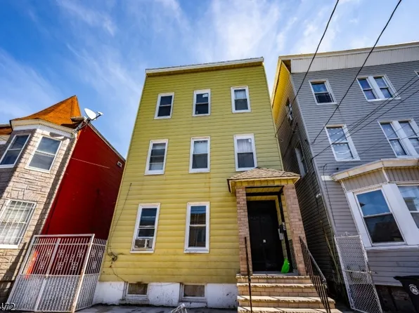 199 Parker St, Newark City, NJ 07104