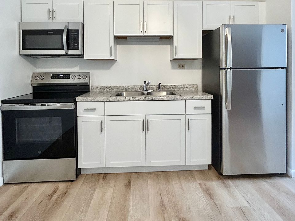 1st image of 1841 Austin Ave #4