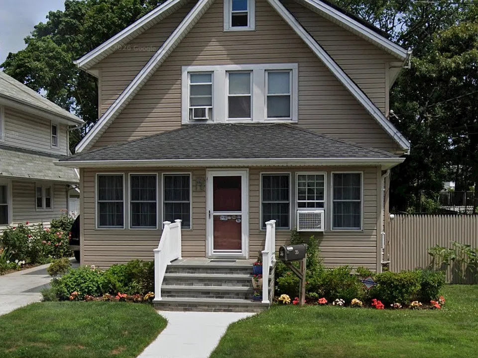 50 Franklin Ave #2