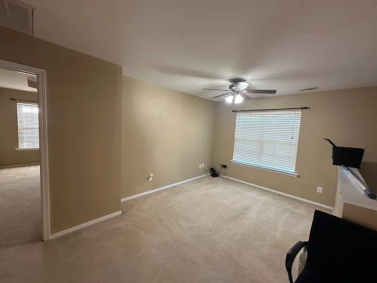 404 Treybrooke Dr — Photo 44