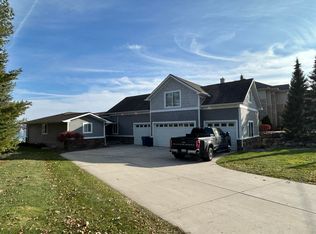 12419 Margaret Dr, Fenton, MI 48430