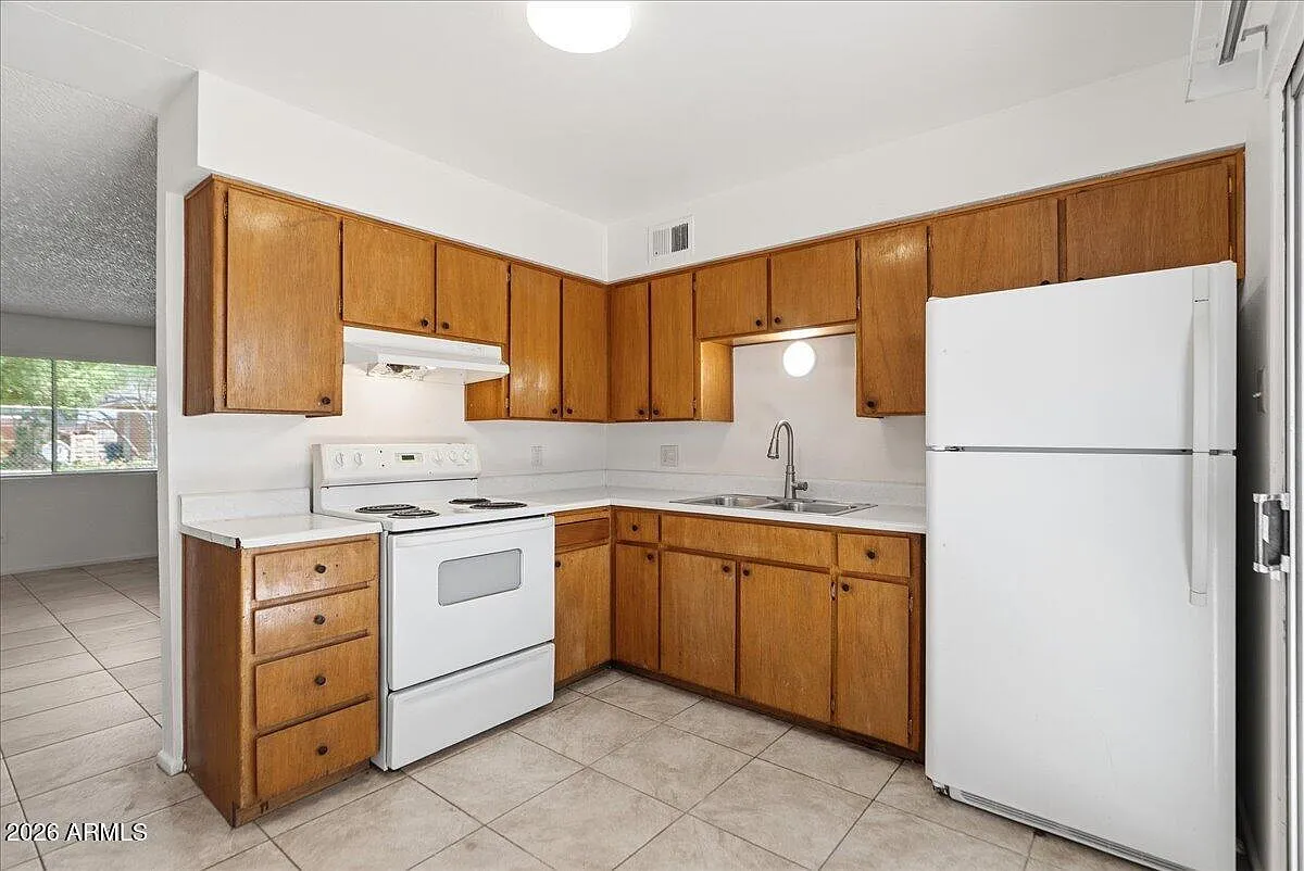 2 bed, 1.0 bath, 850 sqft, $1,175 — Photo 4