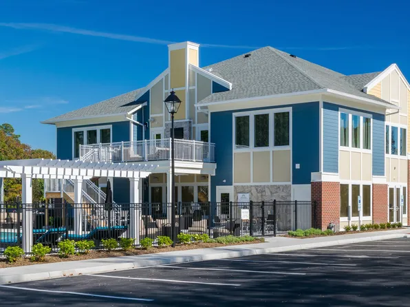 The Amber at Greenbrier