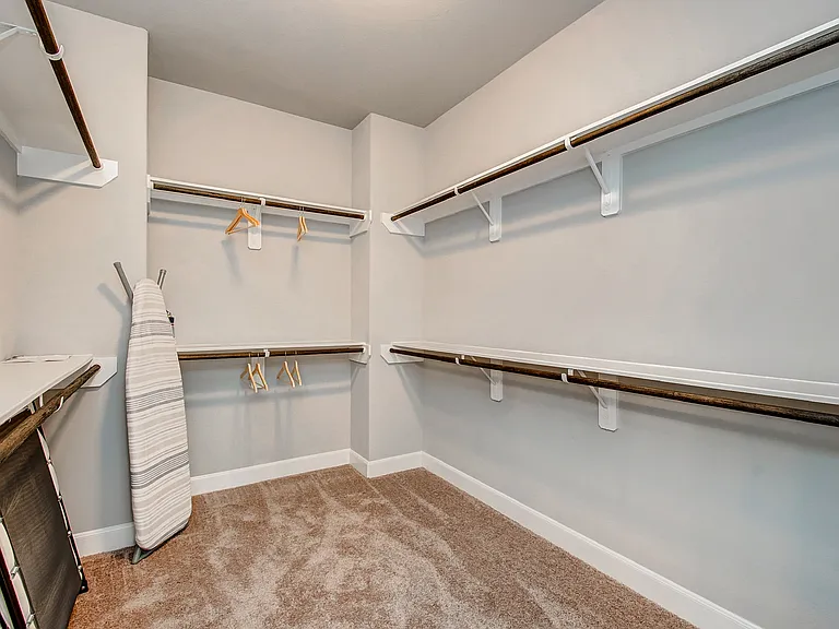 4151 Dupont St — Photo 46