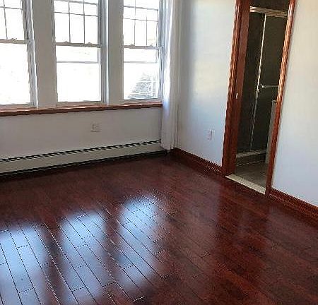 4th image of 84-26 Penelope Ave Floor 2