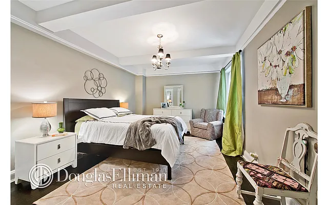 Sold by Douglas Elliman | media 19
