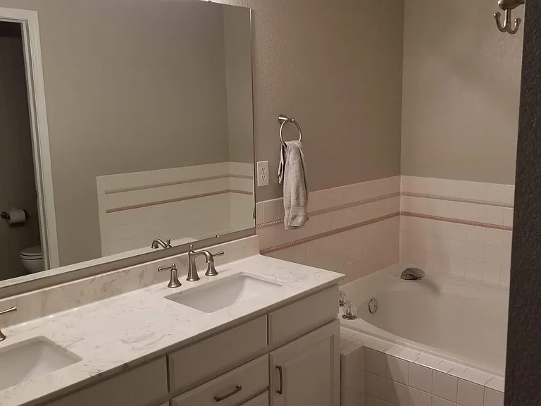1627 Foxhall Ct — Photo 23