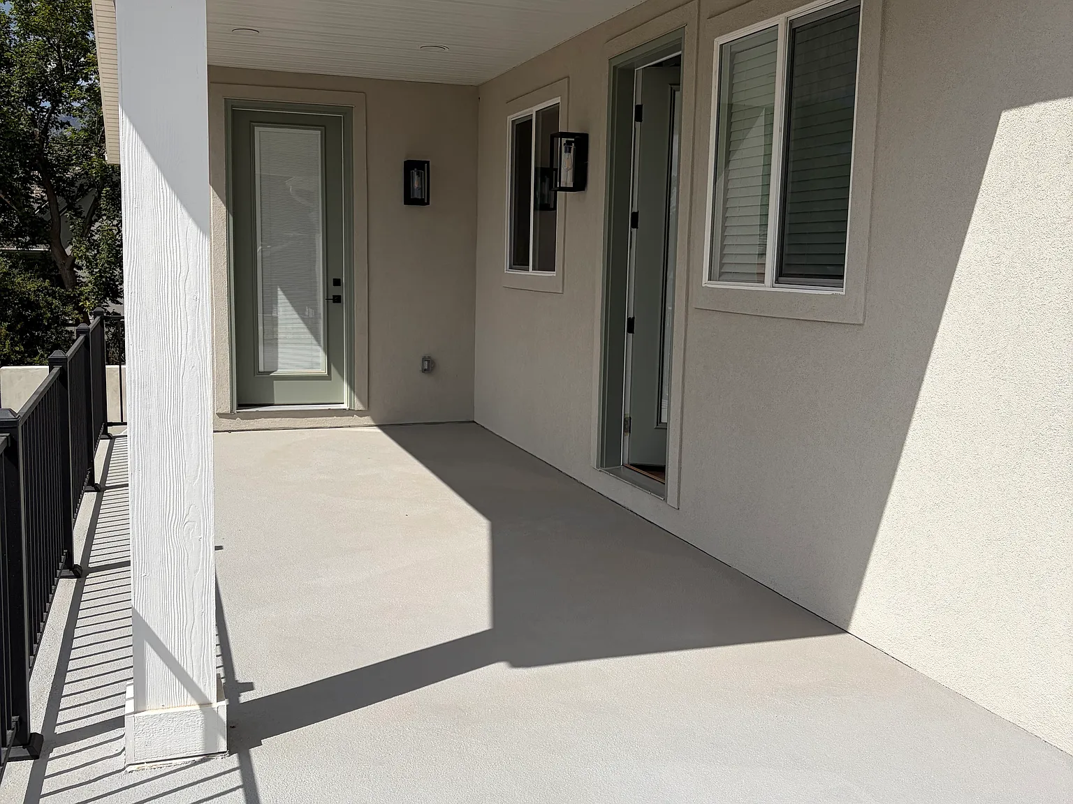 3 bed, 2.5 bath, 2000 sqft, $2,800 — Photo 3