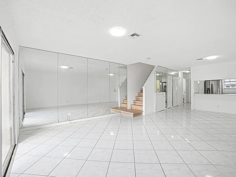 8207 Fairway Rd — Photo 13