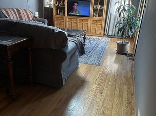 203 Caroline Ave, Garden City, NY