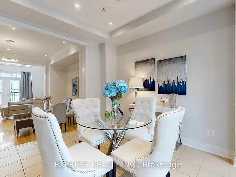 7 Mackenzies Stand Ave — Photo 19
