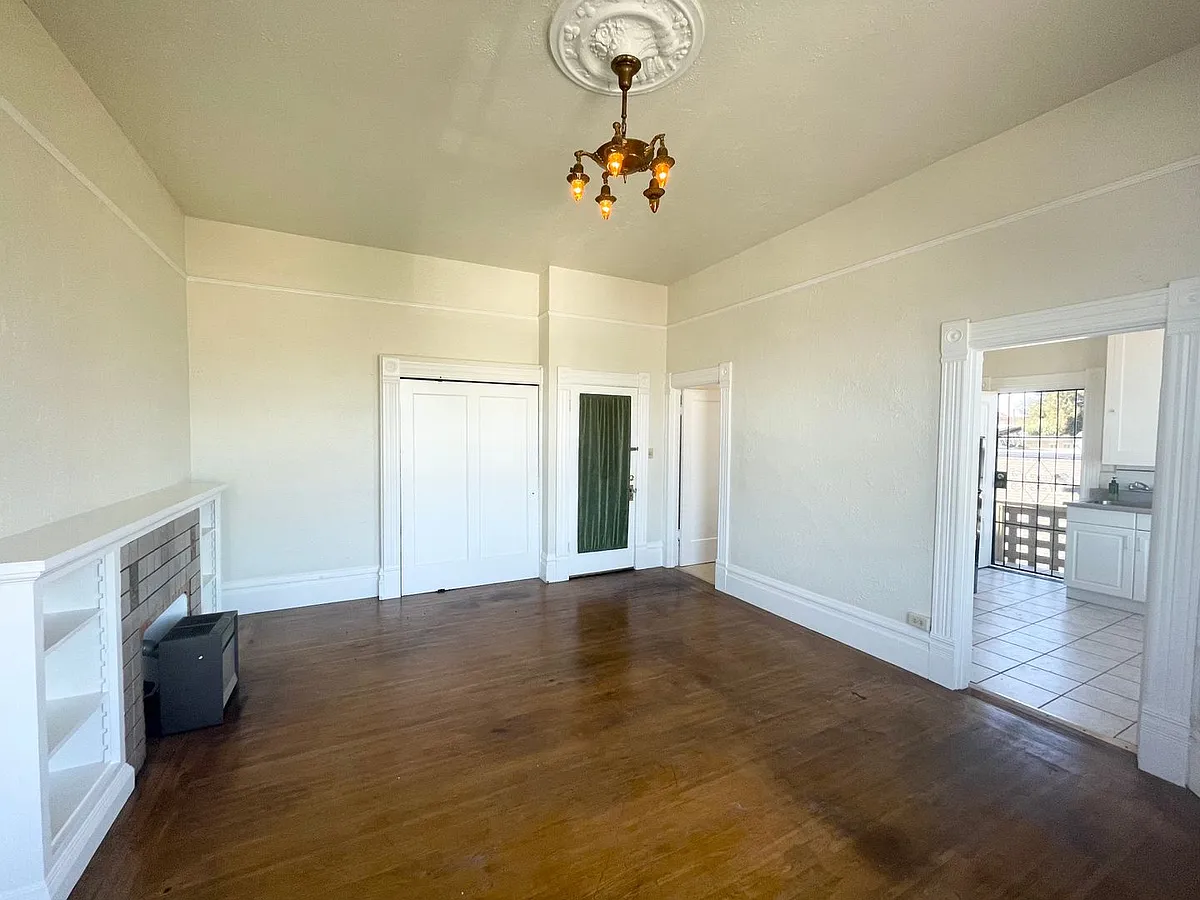 Building Photo - 3240 Briggs Ave #C
