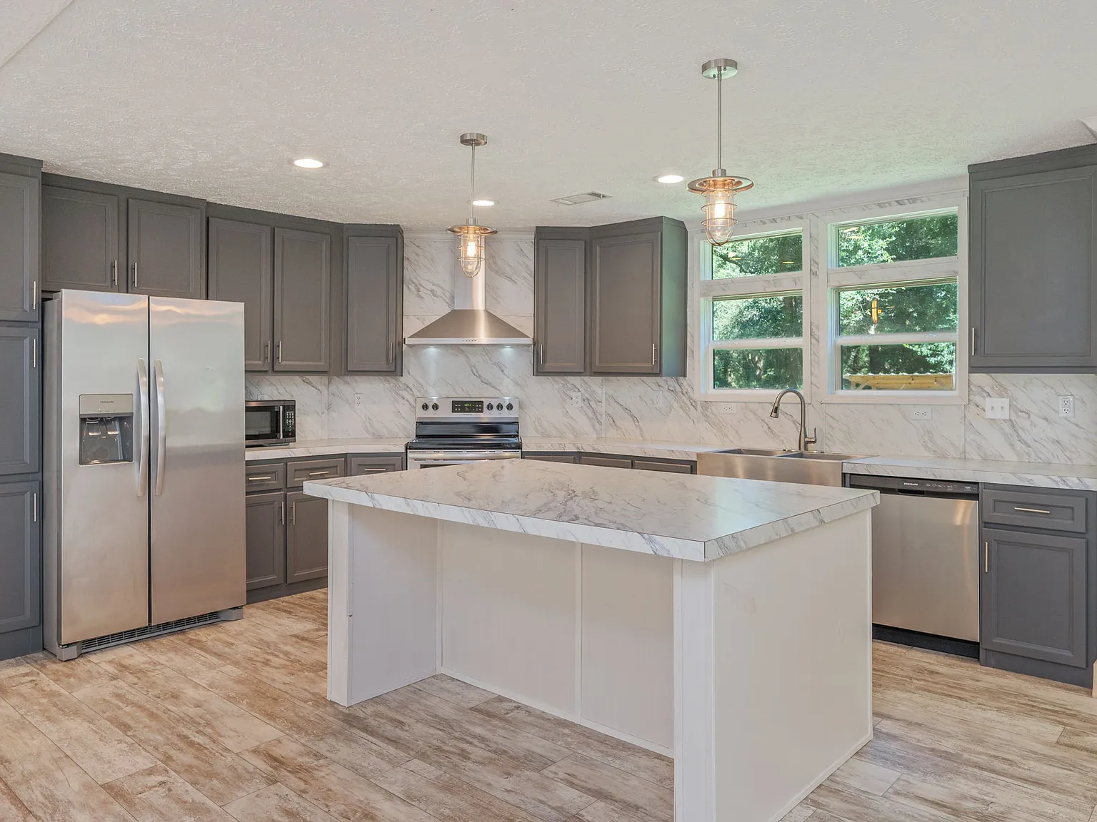 Arlon Ln- 6116 - 1 — Photo 1